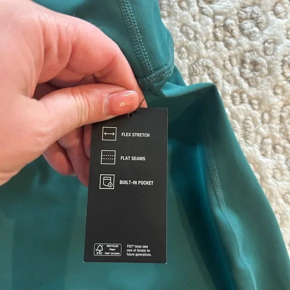 NWT Ideology Women’s Plus Size 3x Capri Leggings - Picture 3 of 8